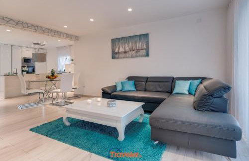 Villa Hlapa-new modern villa near beach - by TRAVELER tourist agency Krk - Foto 20