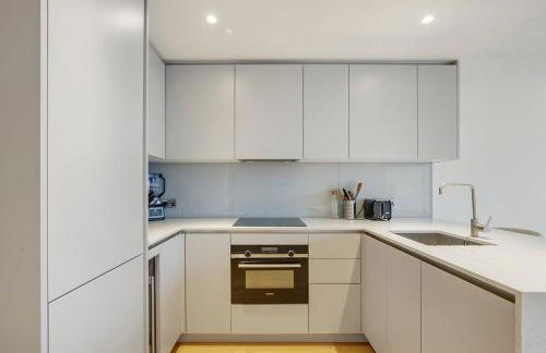 Skyline Studio with Pool & Gym, Canary Wharf - Foto 7