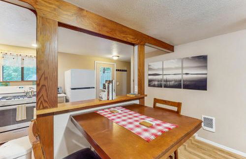 Peaceful Creekside - Foto 9