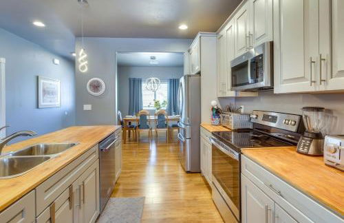 3BR 2BA Kingman Home w Patio Fire Pit - Photo 11