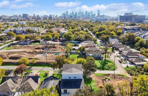 Upscale Group Getaway Sleeps 25 Downtown Dallas - Foto 7