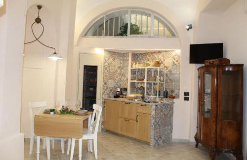 Minerva Charming House Elegant & Central Stay in Salerno - Foto 1