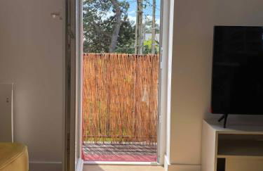 A 2 Pas de la Mer, 2 bedrooms, sea view, parking - Photo 4