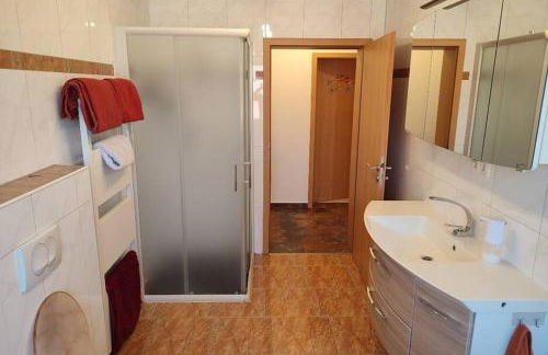 4 Zimmer Wohnung im 1. Stock - Photo 5