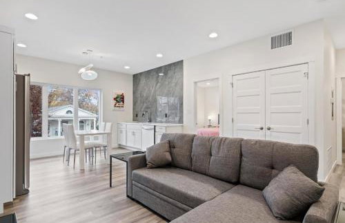 Winter @ Golden Goose: New Build, King Bed - Foto 9