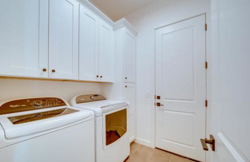 Hikers Retreat with Furnished Patio in Rimrock! - Foto 23