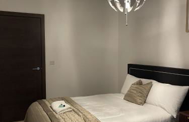 The Crimsons, with free parking, Harlow - Foto 14