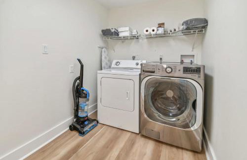 Top Floor - Sun Filled Home - Jacuzzi - Pets Ok - Foto 21