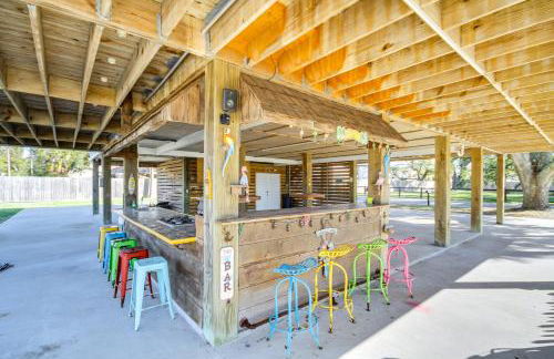 Walk to Beach Stunning Gulfport Getaway - Foto 2