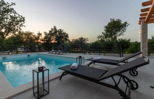 Beautiful villa Foska with private Pool near the beach - Photo 44