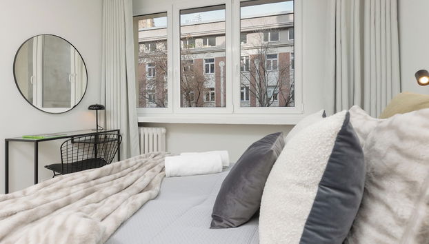 Nowogrodzka Apartment by Renters - Foto 3, Habitación