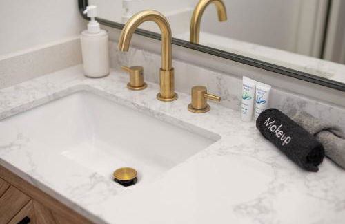 Sunny Lakeside Retreat with Pool and Firepit - Photo 12