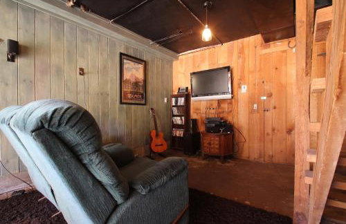 Ahwahnee-be Vintage Cabin - Walk to town! - Foto 20