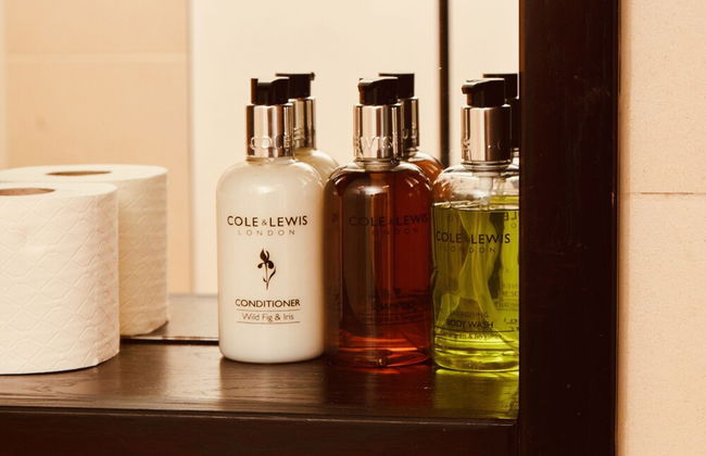 Deluxe City Apt, Riverside Canal View&free Parking - Foto 8