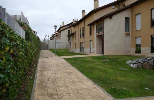 Vino Montaña & jardín Garaje NETFLIX WIFI INCLUIDO, - Foto 17