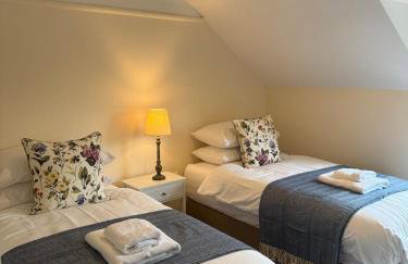 Waterditch Farmhouse - Photo 22