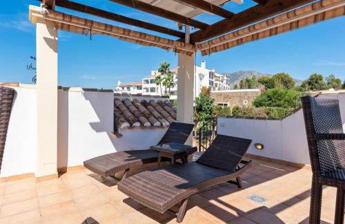 Infinity pool mansion by Costarentals - Ref 85 - Photo 64