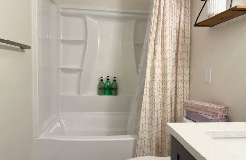 2 King beds Queen Sleeper Sacred Hear Downtown - Photo 25