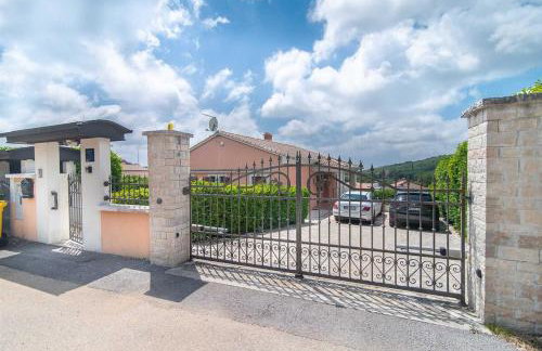 Villa Maklavun by Kompas Villas - Photo 11