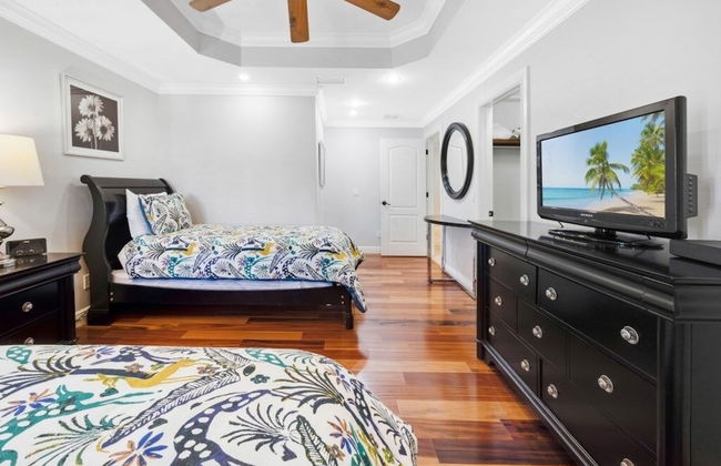 Villa Del Mar 5 Bedroom Home by RedAwning - Photo 10