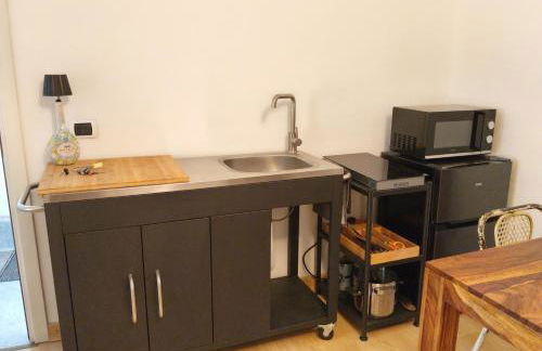 Elegant Traditional Home Steps from the Lake, with Garden and Panoramic Terrace - Photo 41