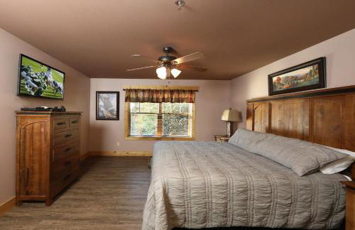 Splash Time Cinema - Six Bedroom Chalet - Photo 112