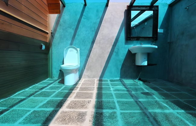 Dolphin Bay Cabana Resort - Photo 9