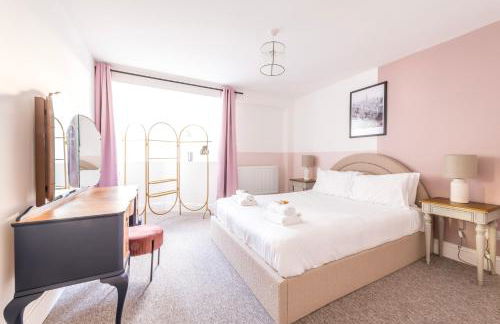 Luxury Breakfast at Tiffany's with FREE PARKING by Prescott Apartments - Foto 9