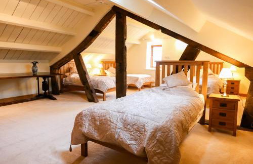 Ridge Hall - Photo 57