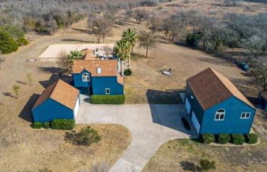 Scenic 5-Acre Retreat with Hot Tub Pool & Game Room - Foto 30