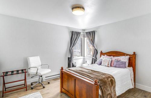 Near Hiking Cozy Anchorage Retreat with Fireplace! - Foto 17