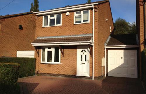 Cosy 3 bed detached house Birmingham - Foto 21