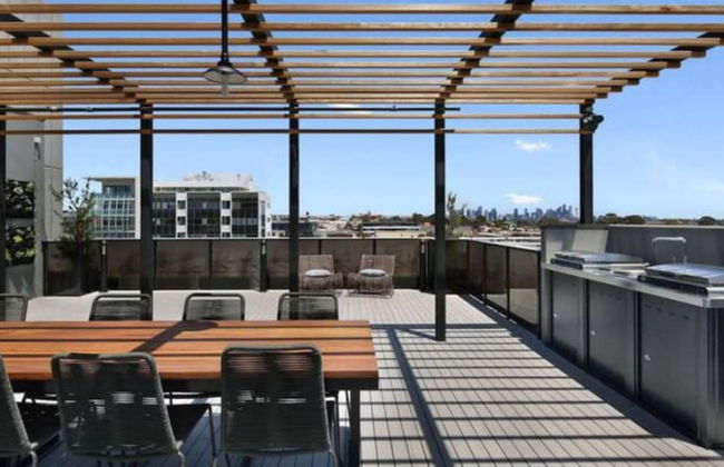 New Spacious 2 Bedroom With Gorgeous City Views - Foto 18