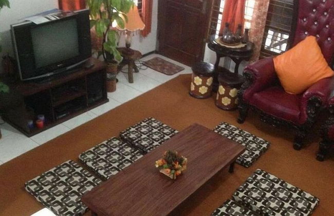 Villa Malang MARRY IND Puncak Buring - Foto 2