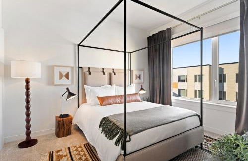 Hyatus Luxury Residences Boston Everett Premier Collection - Photo 2