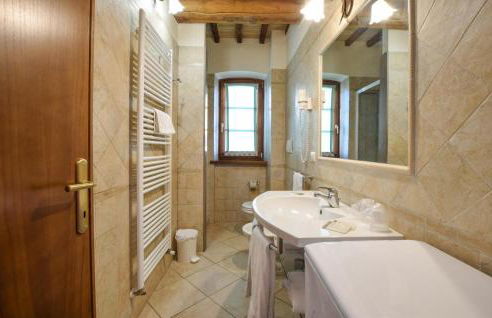 Awesome Apartment In Cannara With Swimming Pool - Foto 21