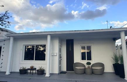 Beautiful House 7 min from Miami Airport w FREE parking - Photo 71