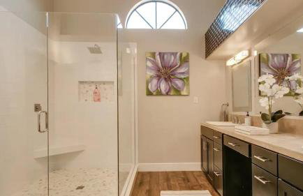 Spectacular Hilltop Home W/resort Like Backyard! - Foto 88