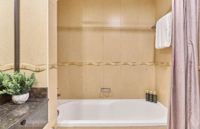 bnbme | Gold Crest Views | 2 BDR - Photo 23