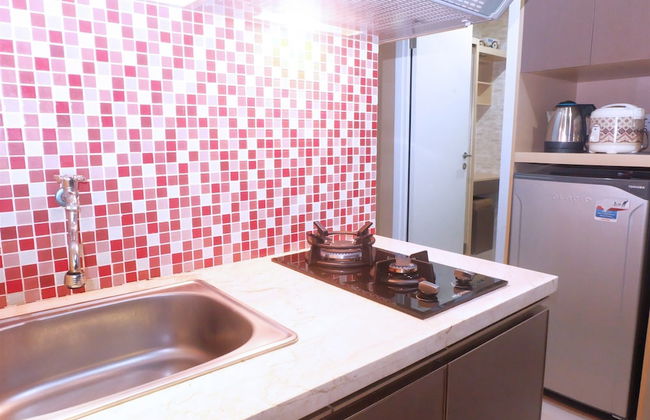 Best Price Green Pramuka Apartment - Foto 13