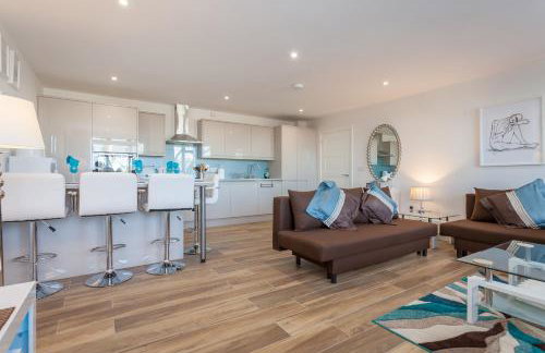 Treetops Apartment - Photo 3