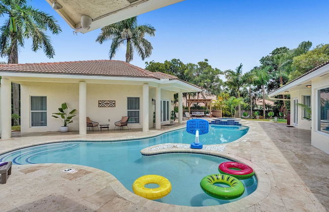 The Grand Luxe 8BR Villa w Pool and Basketball - Foto 59