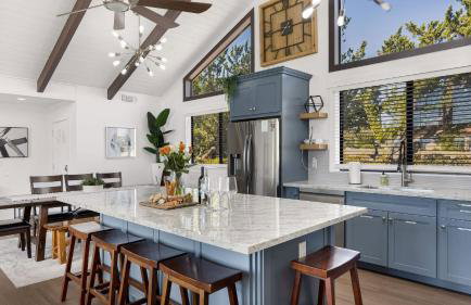 Paso Vista Bella by AvantStay Luxe Group Escape w Wine Country Views - Photo 4