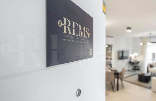 Modern apartment with patio & parking REMS - Foto 36