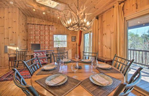 Cabin with Decks and Fire Pit Near Lost River! - Foto 7