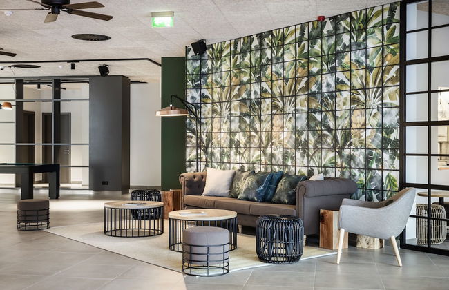 The Patio Suite Hotel - Photo 37