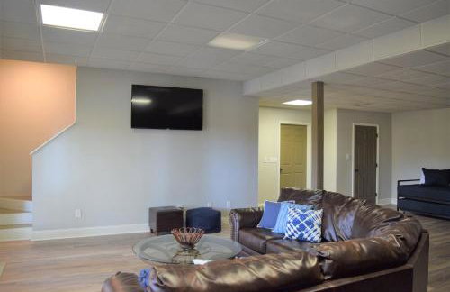 Gathering Place Big, with Dock, Fiber, and Tankless WH - Foto 34