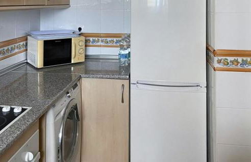 Awesome Apartment In Torremolinos - Foto 5