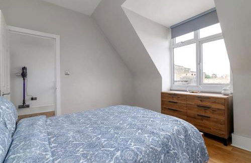 Modern Spacious 2 Bedroom Flat near Richmond Park - Foto 2