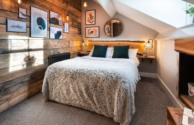 Windermere Central Hotel - Room 4 - Photo 16